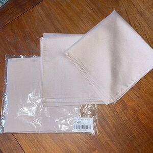 Birdy Grey Pocket Square